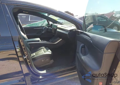 2023 Tesla Model X Plaid Tri Motor All-Wheel Drive из США, поврежденный, VIN 7SAXCBE68PF376183